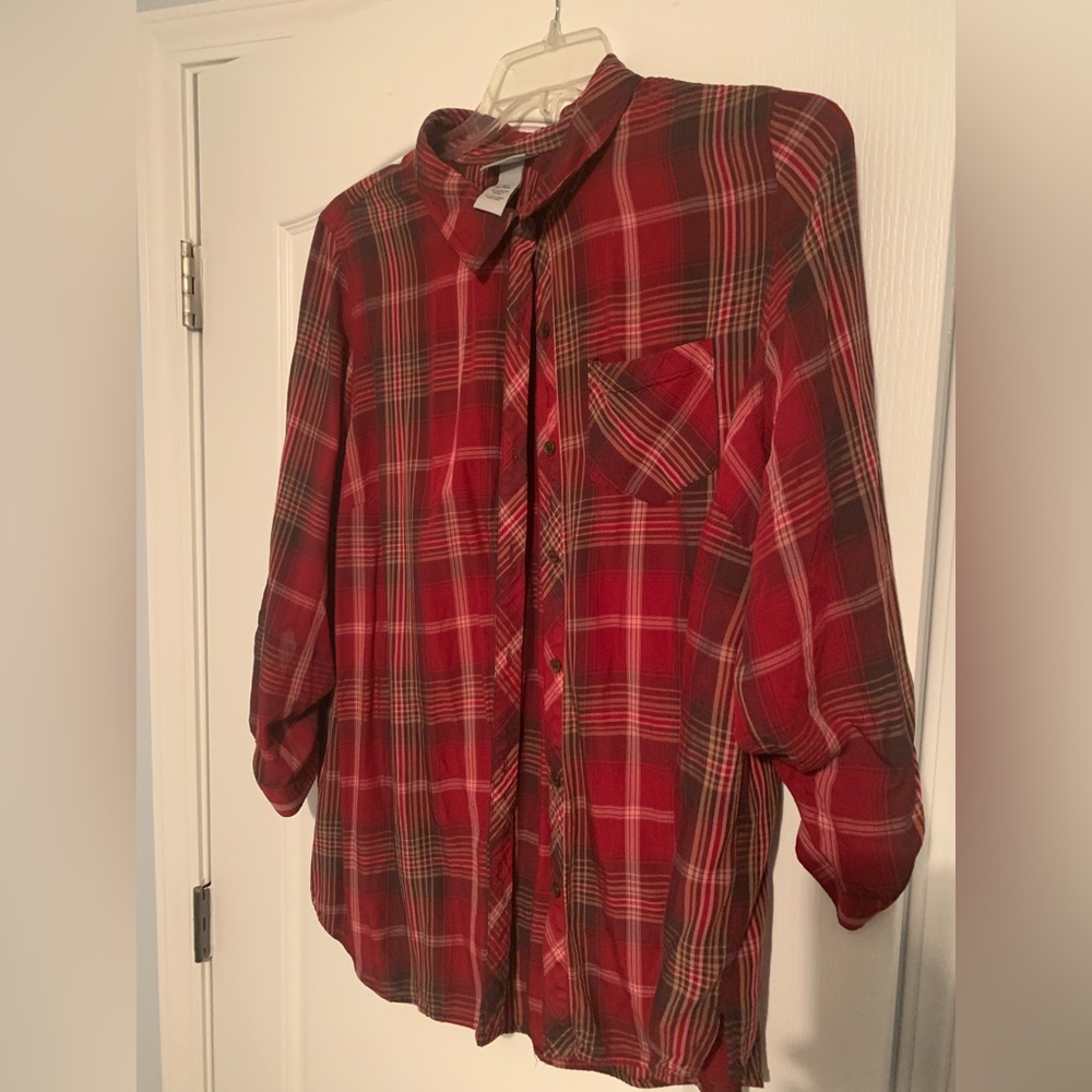 Catherine’s - Women’s black and red sheet button down shirt - 14/16w. 0x